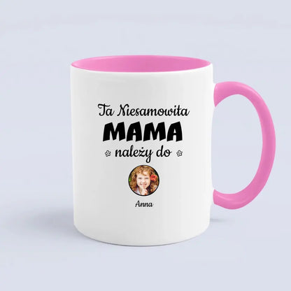 Ta niesamowita mama należy do...