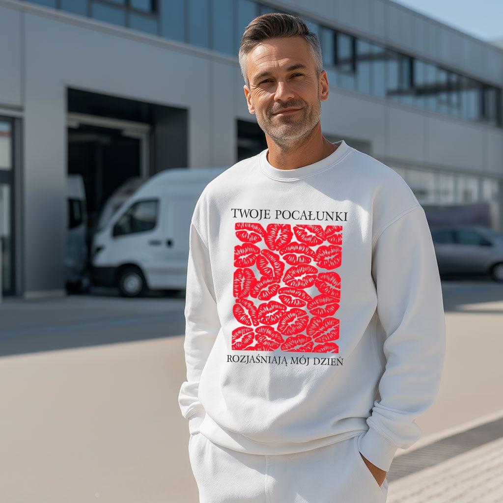 Personalizowana Bluza na Walentynki – Czerwone Usta + Twój Własny Napis, Prezent dla Niej