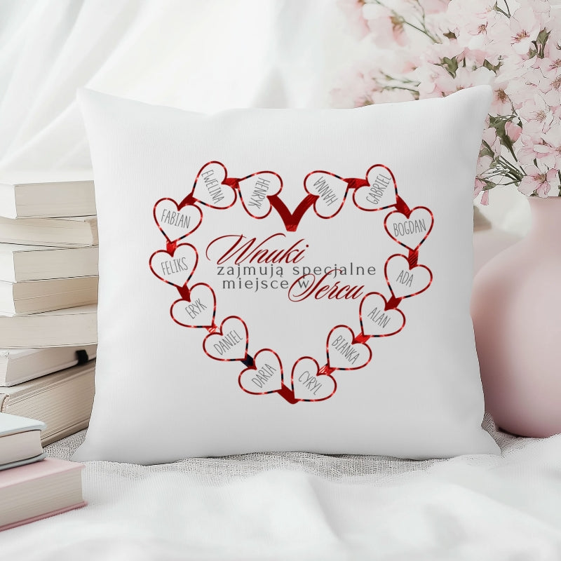 Personalizowana Poduszka „Wnuki Zajmują Specjalne Miejsce w Sercu” – Prezent dla Babci i Dziadka z Imionami Wnuków