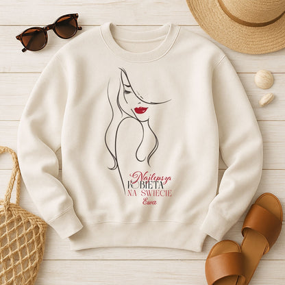 Personalizowana bluza „Najlepsza Kobieta na świecie” z imieniem – koszulka  dla niej – elegancki prezent dla kobiety