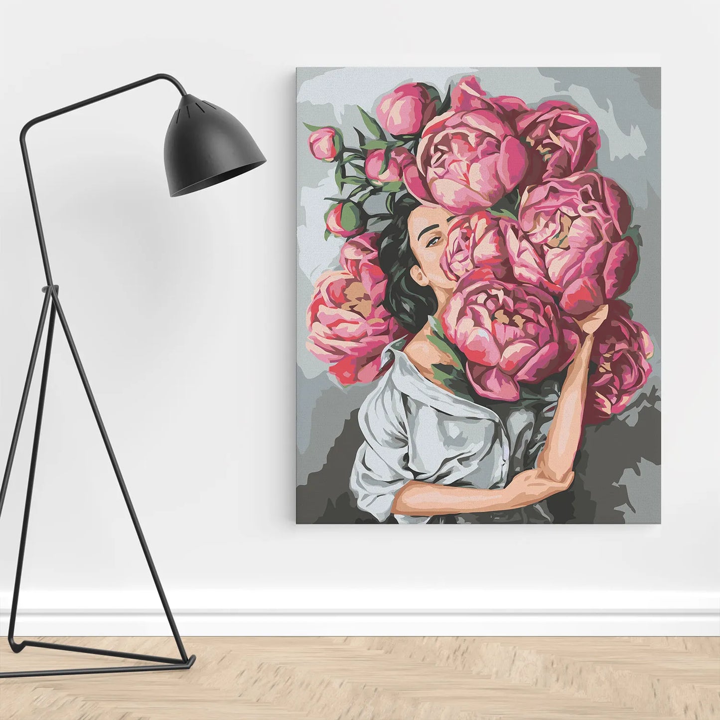 Obraz Po Numerach "Kobieta z Piwoniami" – Malowanie po Numerach, Elegancja i Kwiatowa Sztuka