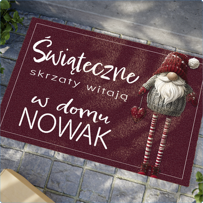 Świąteczne Skrzaty Witają w Domu – Personalizowana Wycieraczka z Długonogim Gnomem