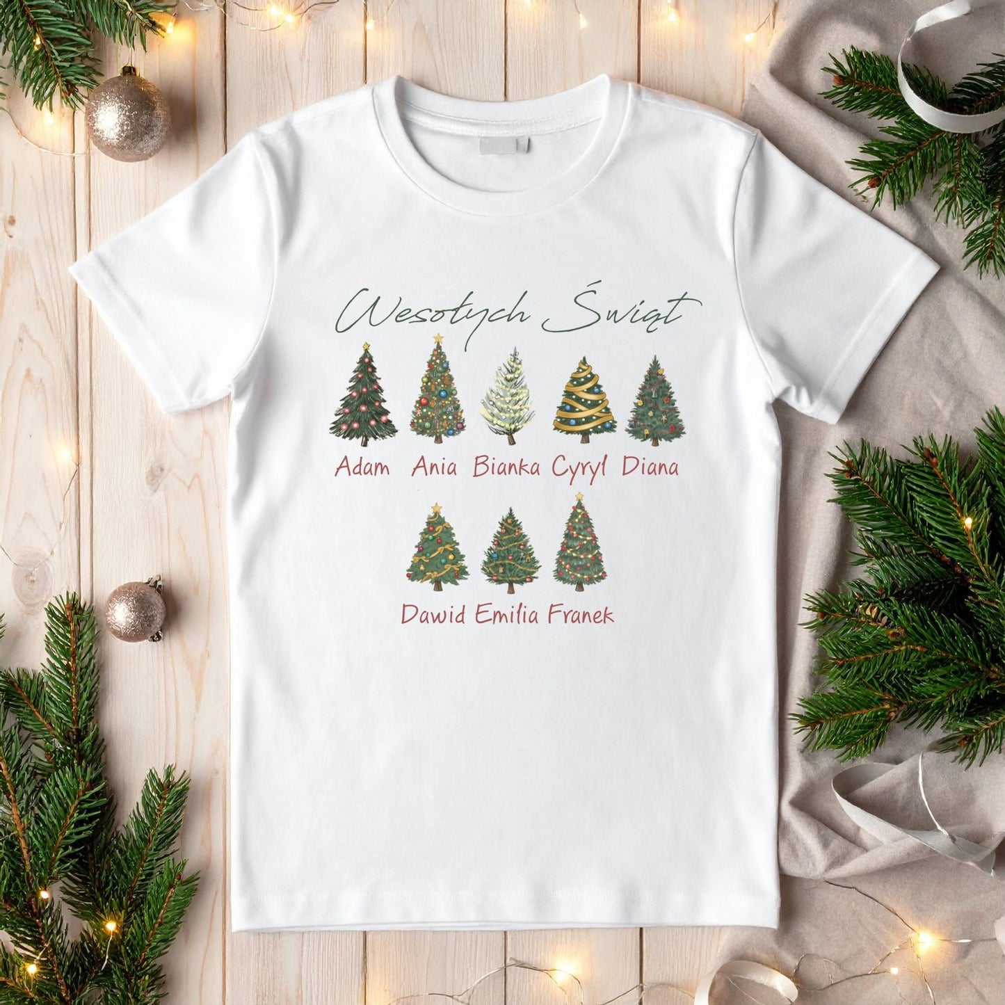 Personalizowana Bluza Świąteczna z Imionami Rodziny i Choinkami – Magiczny Prezent na Boże Narodzenie