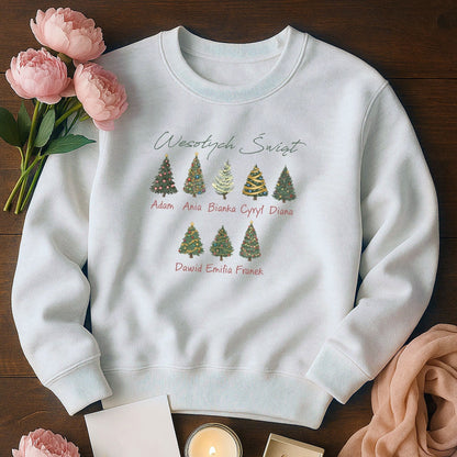 Personalizowana Bluza Świąteczna z Imionami Rodziny i Choinkami – Magiczny Prezent na Boże Narodzenie