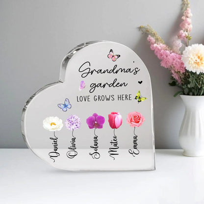 Spersonalizowany prezent w kształcie serca dla mamy lub babci z kwiatami