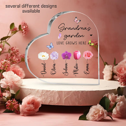 Spersonalizowany prezent w kształcie serca dla mamy lub babci z kwiatami