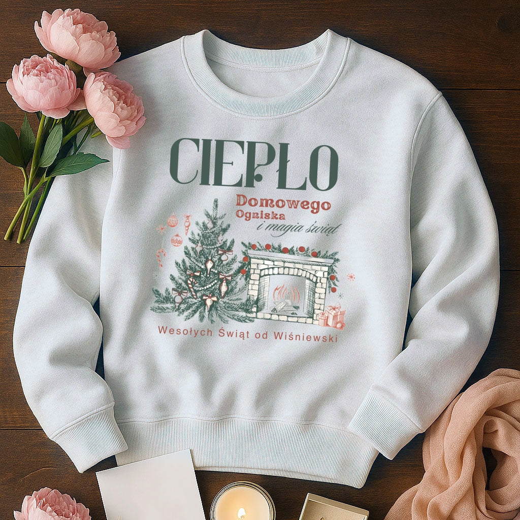 Personalizowana Bluza Świąteczna z Kominkiem i Choinką – Ciepło Domowego Ogniska