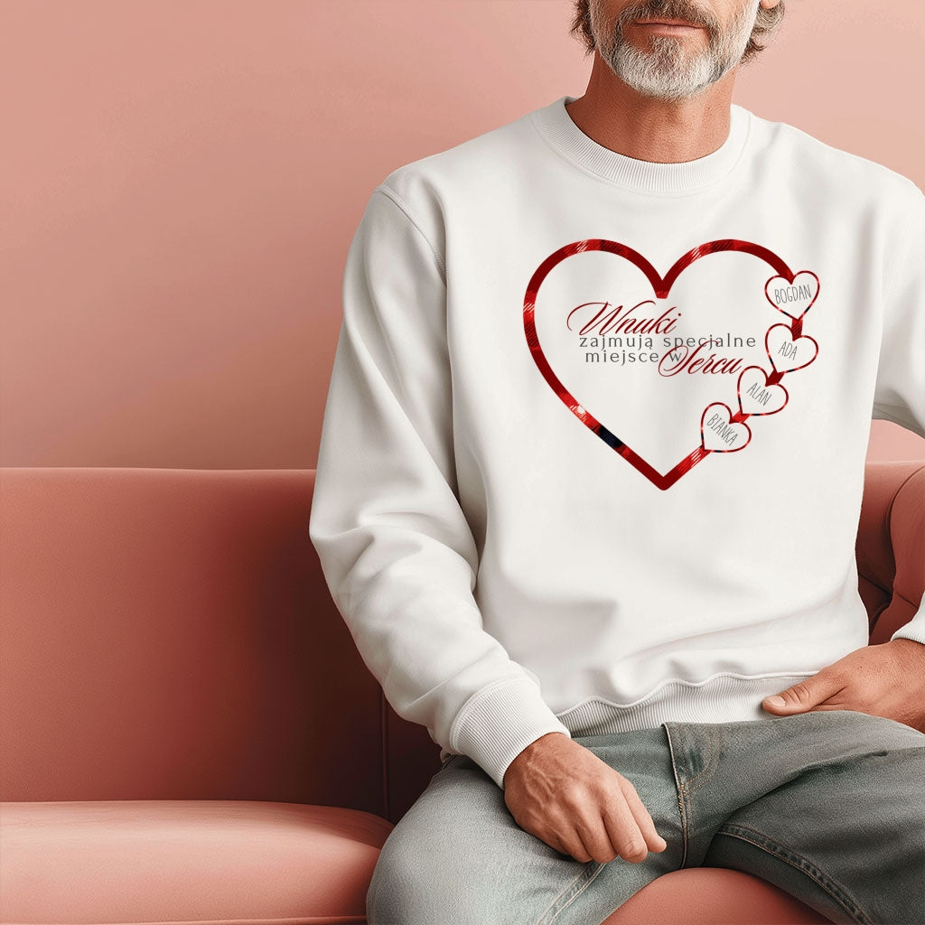 Personalizowany Świąteczny Swetshirt „Wnuki Zajmują Specjalne Miejsce w Sercu” – Prezent Rodzinny z Imionami Wnuków