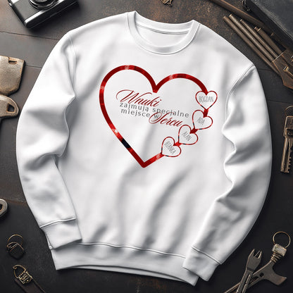 Personalizowany Świąteczny Swetshirt „Wnuki Zajmują Specjalne Miejsce w Sercu” – Prezent Rodzinny z Imionami Wnuków