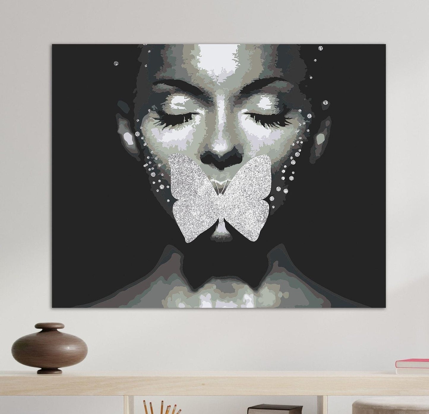 Motyl Srebrne Usta CH0631