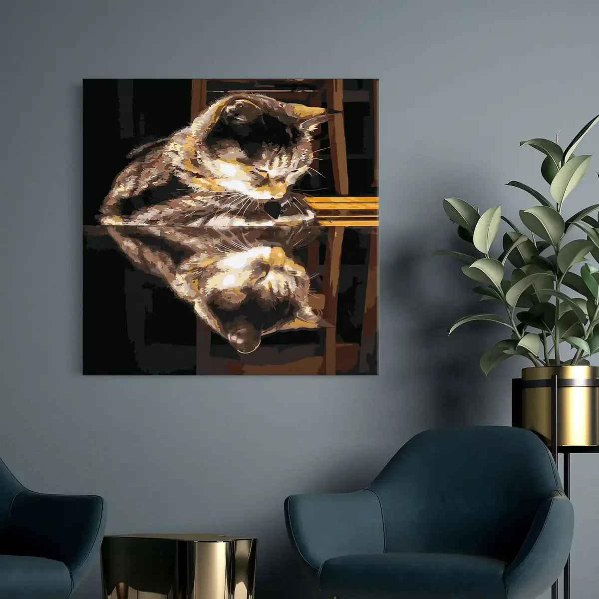 Kot we własnym odbiciu