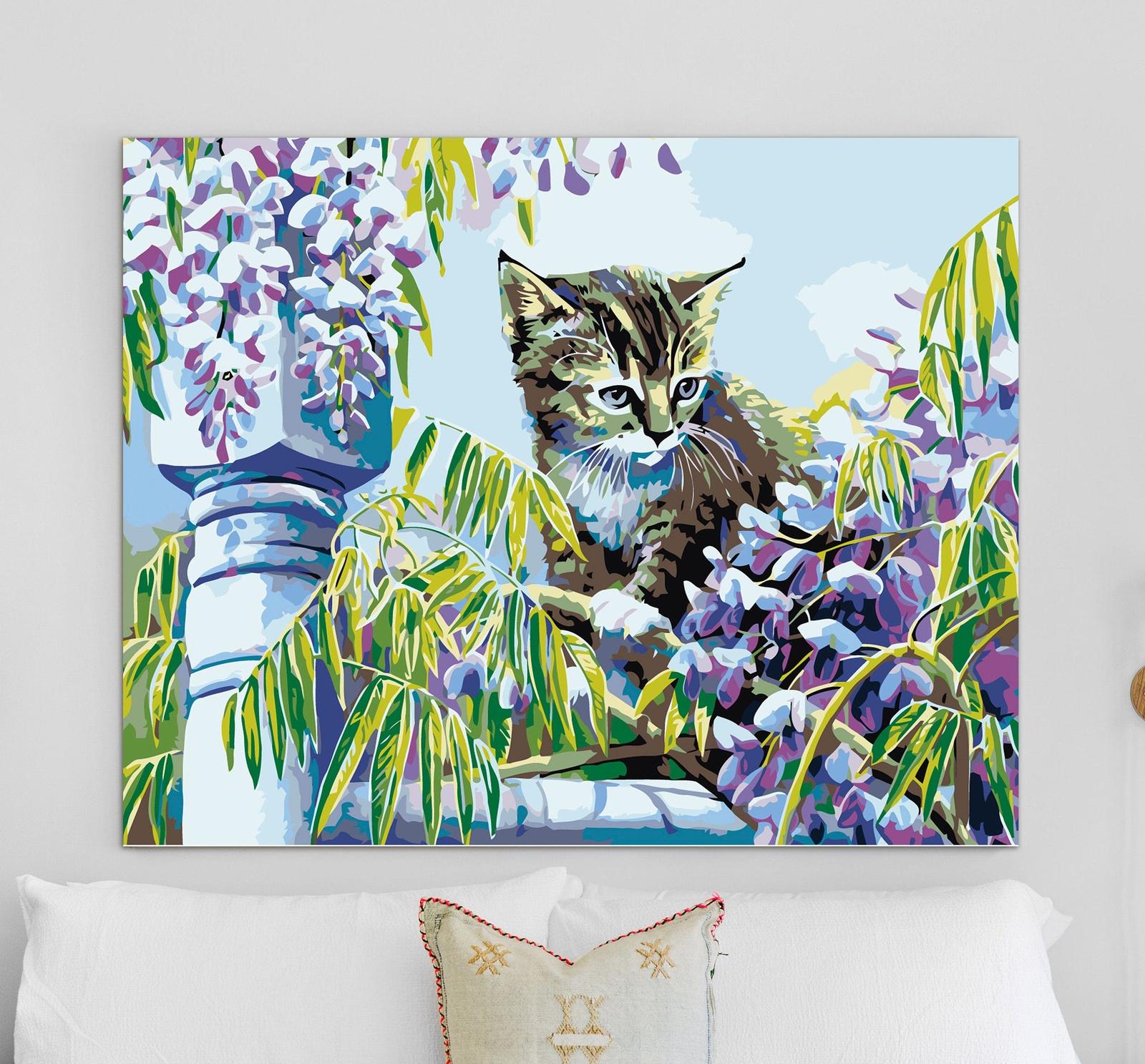 Kotek W Ogrodzie HP0084